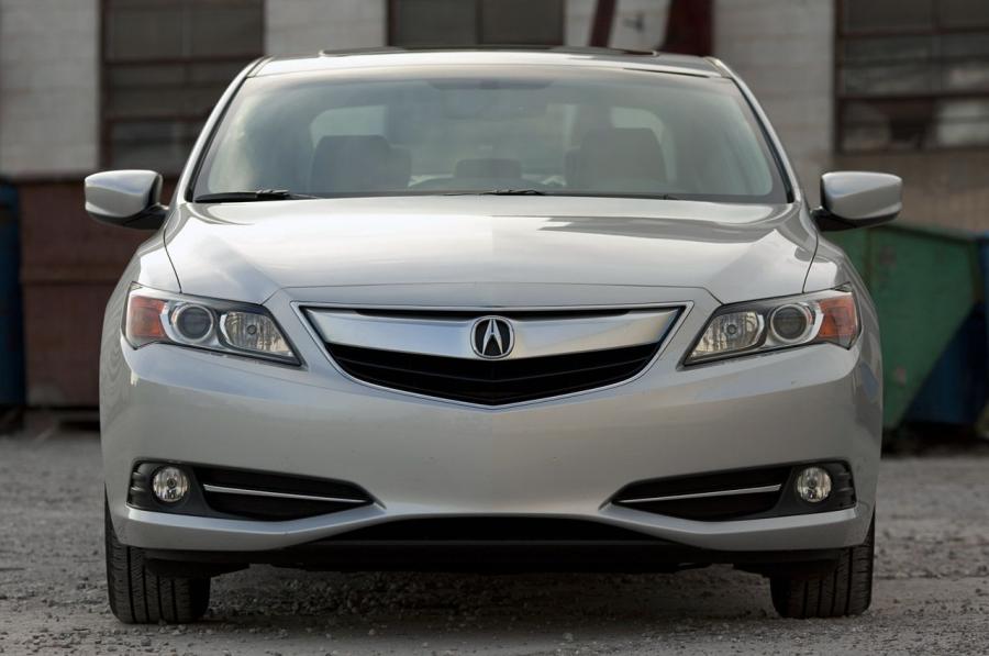  Acura ILX Hybrid (DE) 2012 года  (фото 23 из 60)